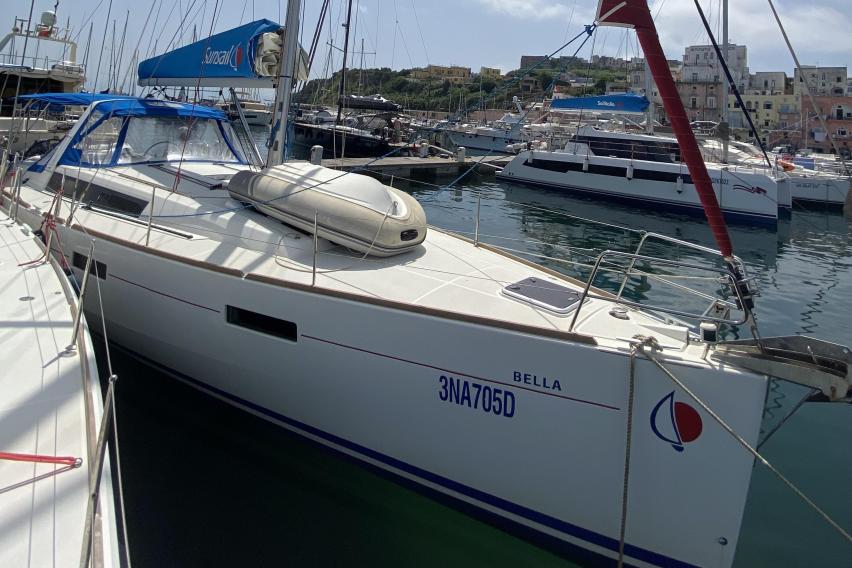 beneteau yacht for sale